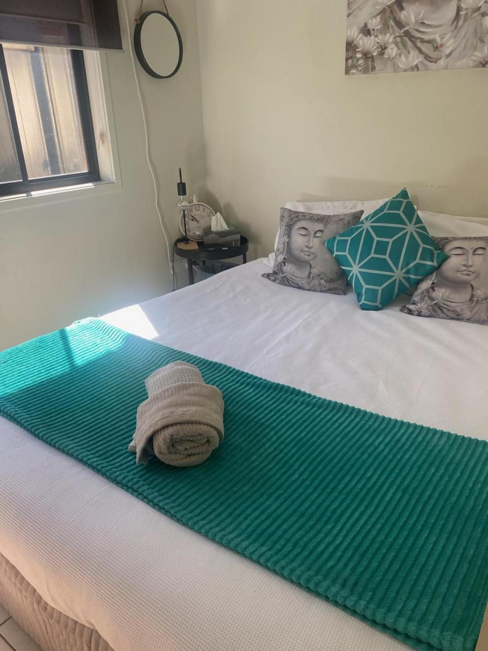 נורת' לייקס Manhattan B&B Guest Rooms מראה חיצוני תמונה